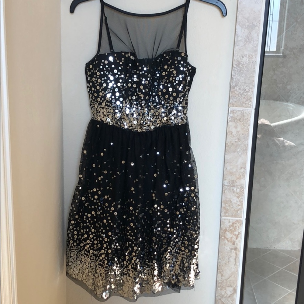 BLACK SEQUIN FORMAL DRESS